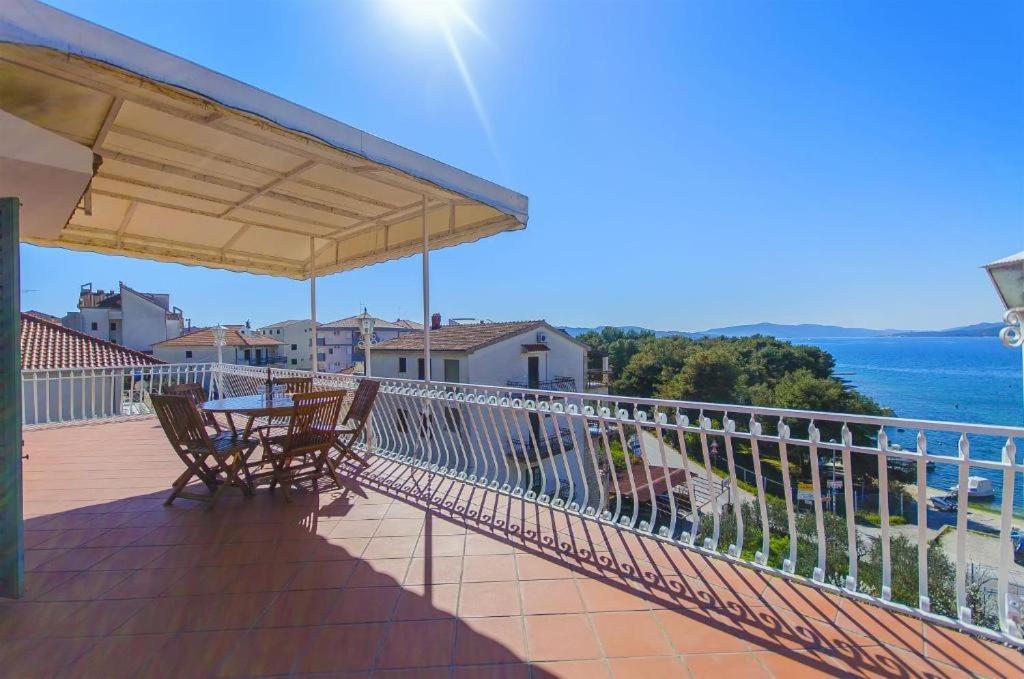 Three Bedroom Apartment With Amazing Sea View Trogir Eksteriør billede