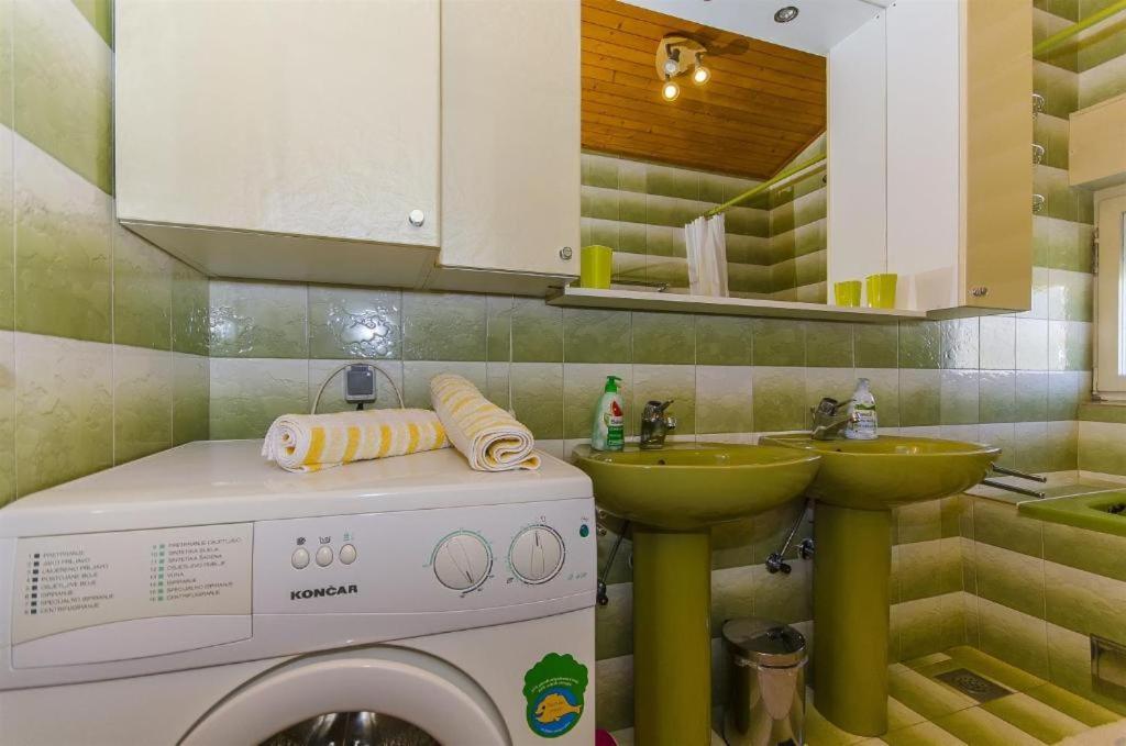 Three Bedroom Apartment With Amazing Sea View Trogir Eksteriør billede